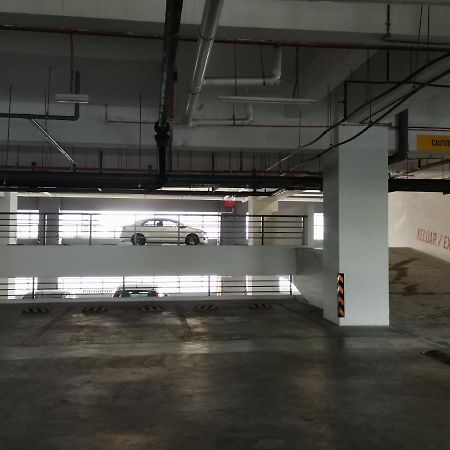 Hijau Geniehome 2Br1Studio Free 99Mbps Wifi And Carpark At Utropolis Shah Alam Esterno foto