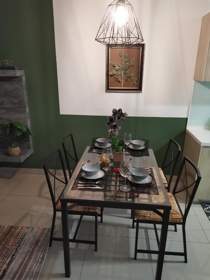 Hijau Geniehome 2Br1Studio Free 99Mbps Wifi And Carpark At Utropolis Shah Alam Esterno foto